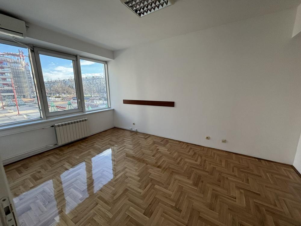 Slika 6 - Bulevar Mihajla Pupina , Trosoban stan za izdavanje, 87m2, 1.300€